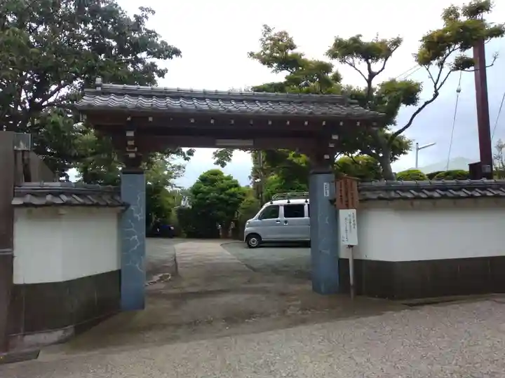 本瑞寺の山門・神門