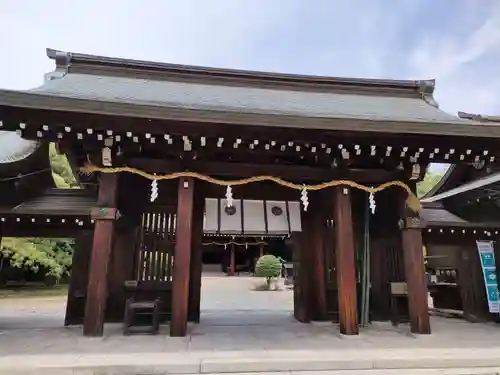 竈山神社の山門