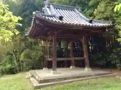 乎疑原神社の建物その他