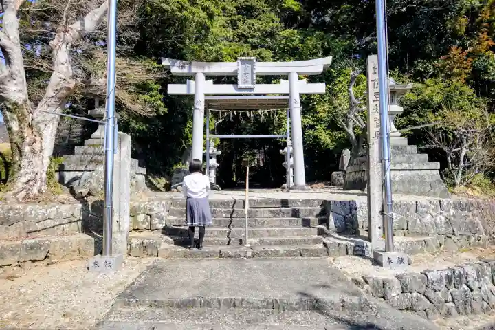比佐豆知菅原神社の鳥居