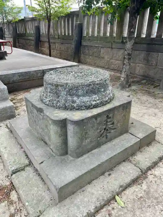 伊奈利神社の{uncategorized: "未分類", other: "その他", undefined: "問題あり", building: "その他建物", grave: "お墓", sacred_gate: "鳥居", guardian: "狛犬", statue: "像", buddha: "仏像", history: "歴史", nature: "自然", garden: "庭園", animal: "動物", pagoda: "塔", temizu: "手水舎", mountain_gate: "山門・神門", sanctuary: "本殿・本堂", subordinate: "末社・摂社", art: "芸術", scenery: "景色", jizo: "地蔵", ema: "絵馬", goshuin: "御朱印", omikuji: "おみくじ", items: "授与品その他", amulet: "お守り", goshuincho: "御朱印帳", eats: "食事", festival: "お祭り", votive_dance: "神楽", shichigosan: "七五三参", wedding: "結婚式", experience: "体験その他", initially: "初詣", around: "周辺", anti_infection: "感染症対策"}
