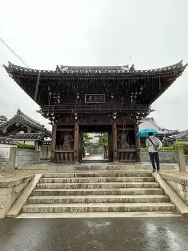 常楽寺の山門・神門