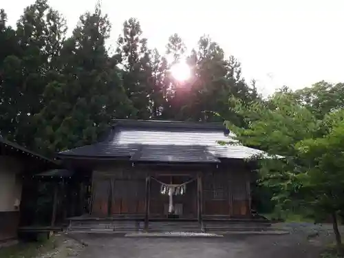 熊野神社の本殿・本堂