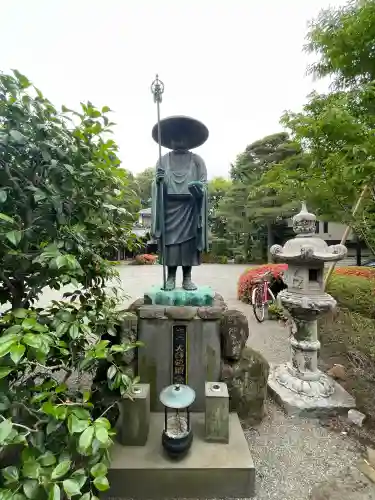 金藏院の{uncategorized: "未分類", other: "その他", undefined: "問題あり", building: "その他建物", grave: "お墓", sacred_gate: "鳥居", guardian: "狛犬", statue: "像", buddha: "仏像", history: "歴史", nature: "自然", garden: "庭園", animal: "動物", pagoda: "塔", temizu: "手水舎", mountain_gate: "山門・神門", sanctuary: "本殿・本堂", subordinate: "末社・摂社", art: "芸術", scenery: "景色", jizo: "地蔵", ema: "絵馬", goshuin: "御朱印", omikuji: "おみくじ", items: "授与品その他", amulet: "お守り", goshuincho: "御朱印帳", eats: "食事", festival: "お祭り", votive_dance: "神楽", shichigosan: "七五三参", wedding: "結婚式", experience: "体験その他", initially: "初詣", around: "周辺", anti_infection: "感染症対策"}