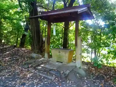 津島社（津島社・天満社）の手水舎