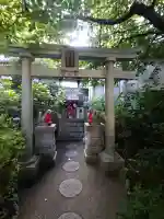 弘明寺稲荷大明神の{uncategorized: "未分類", other: "その他", undefined: "問題あり", building: "その他建物", grave: "お墓", sacred_gate: "鳥居", guardian: "狛犬", statue: "像", buddha: "仏像", history: "歴史", nature: "自然", garden: "庭園", animal: "動物", pagoda: "塔", temizu: "手水舎", mountain_gate: "山門・神門", sanctuary: "本殿・本堂", subordinate: "末社・摂社", art: "芸術", scenery: "景色", jizo: "地蔵", ema: "絵馬", goshuin: "御朱印", omikuji: "おみくじ", items: "授与品その他", amulet: "お守り", goshuincho: "御朱印帳", eats: "食事", festival: "お祭り", votive_dance: "神楽", shichigosan: "七五三参", wedding: "結婚式", experience: "体験その他", initially: "初詣", around: "周辺", anti_infection: "感染症対策"}