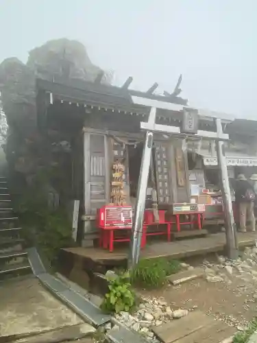 劔山本宮宝蔵石神社(徳島県)