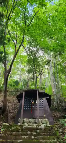 金山峠不動堂の本殿・本堂