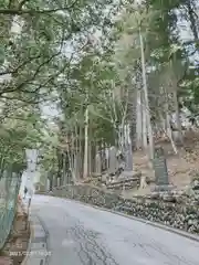 三峯神社の建物その他