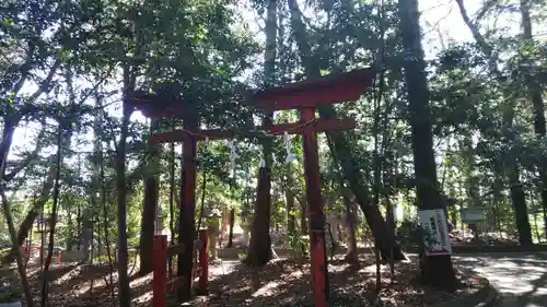 道野辺八幡宮の鳥居