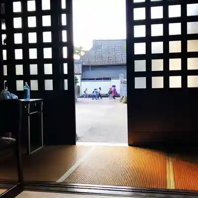 信行寺の本殿・本堂