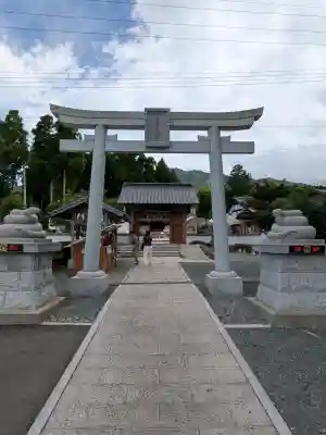 阿蘇白水龍神權現～白蛇神社～(熊本県)