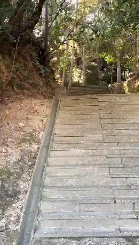 御嶽神社の{uncategorized: "未分類", other: "その他", undefined: "問題あり", building: "その他建物", grave: "お墓", sacred_gate: "鳥居", guardian: "狛犬", statue: "像", buddha: "仏像", history: "歴史", nature: "自然", garden: "庭園", animal: "動物", pagoda: "塔", temizu: "手水舎", mountain_gate: "山門・神門", sanctuary: "本殿・本堂", subordinate: "末社・摂社", art: "芸術", scenery: "景色", jizo: "地蔵", ema: "絵馬", goshuin: "御朱印", omikuji: "おみくじ", items: "授与品その他", amulet: "お守り", goshuincho: "御朱印帳", eats: "食事", festival: "お祭り", votive_dance: "神楽", shichigosan: "七五三参", wedding: "結婚式", experience: "体験その他", initially: "初詣", around: "周辺", anti_infection: "感染症対策"}