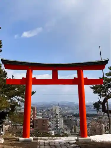 函館護國神社の鳥居