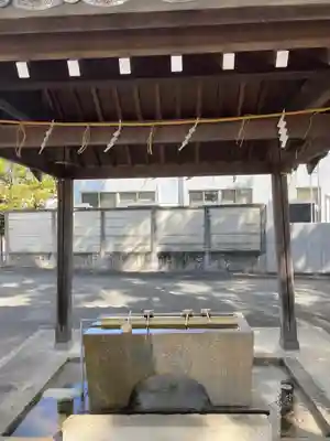 手筒花火発祥の地 吉田神社の手水舎