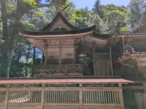 立岩神社の{uncategorized: "未分類", other: "その他", undefined: "問題あり", building: "その他建物", grave: "お墓", sacred_gate: "鳥居", guardian: "狛犬", statue: "像", buddha: "仏像", history: "歴史", nature: "自然", garden: "庭園", animal: "動物", pagoda: "塔", temizu: "手水舎", mountain_gate: "山門・神門", sanctuary: "本殿・本堂", subordinate: "末社・摂社", art: "芸術", scenery: "景色", jizo: "地蔵", ema: "絵馬", goshuin: "御朱印", omikuji: "おみくじ", items: "授与品その他", amulet: "お守り", goshuincho: "御朱印帳", eats: "食事", festival: "お祭り", votive_dance: "神楽", shichigosan: "七五三参", wedding: "結婚式", experience: "体験その他", initially: "初詣", around: "周辺", anti_infection: "感染症対策"}