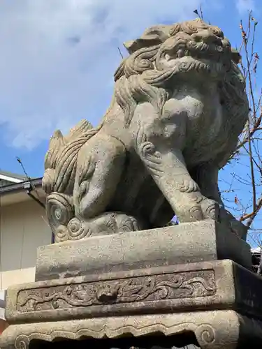 瀧尾神社の狛犬