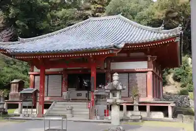 観音寺の本殿・本堂