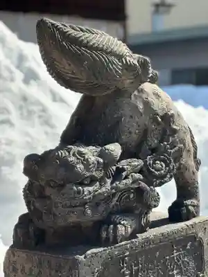 北海道神宮頓宮の狛犬