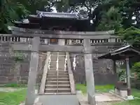 御霊神社(葉山・長柄)の鳥居