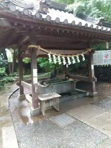 岩槻久伊豆神社の手水舎