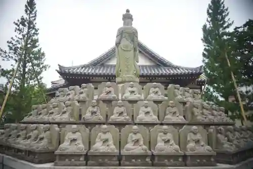 西新井大師総持寺の仏像