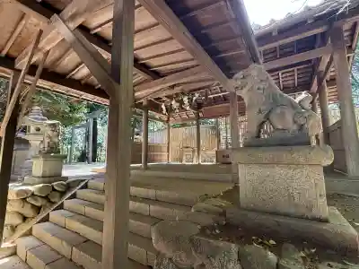 松尾神社の{uncategorized: "未分類", other: "その他", undefined: "問題あり", building: "その他建物", grave: "お墓", sacred_gate: "鳥居", guardian: "狛犬", statue: "像", buddha: "仏像", history: "歴史", nature: "自然", garden: "庭園", animal: "動物", pagoda: "塔", temizu: "手水舎", mountain_gate: "山門・神門", sanctuary: "本殿・本堂", subordinate: "末社・摂社", art: "芸術", scenery: "景色", jizo: "地蔵", ema: "絵馬", goshuin: "御朱印", omikuji: "おみくじ", items: "授与品その他", amulet: "お守り", goshuincho: "御朱印帳", eats: "食事", festival: "お祭り", votive_dance: "神楽", shichigosan: "七五三参", wedding: "結婚式", experience: "体験その他", initially: "初詣", around: "周辺", anti_infection: "感染症対策"}
