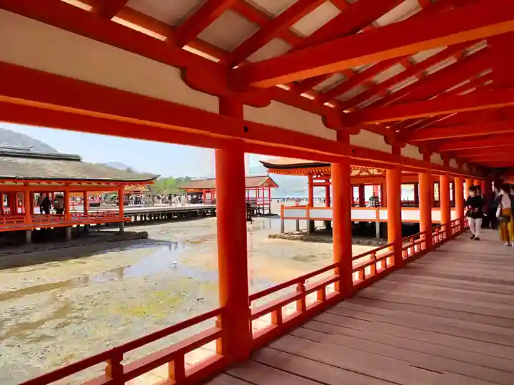 厳島神社(広島県)