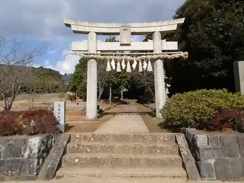 興神社の鳥居