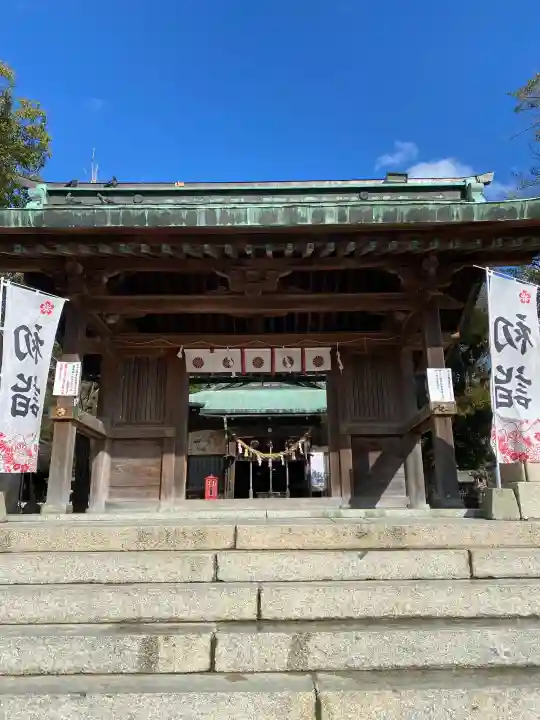忌宮神社の{uncategorized: "未分類", other: "その他", undefined: "問題あり", building: "その他建物", grave: "お墓", sacred_gate: "鳥居", guardian: "狛犬", statue: "像", buddha: "仏像", history: "歴史", nature: "自然", garden: "庭園", animal: "動物", pagoda: "塔", temizu: "手水舎", mountain_gate: "山門・神門", sanctuary: "本殿・本堂", subordinate: "末社・摂社", art: "芸術", scenery: "景色", jizo: "地蔵", ema: "絵馬", goshuin: "御朱印", omikuji: "おみくじ", items: "授与品その他", amulet: "お守り", goshuincho: "御朱印帳", eats: "食事", festival: "お祭り", votive_dance: "神楽", shichigosan: "七五三参", wedding: "結婚式", experience: "体験その他", initially: "初詣", around: "周辺", anti_infection: "感染症対策"}