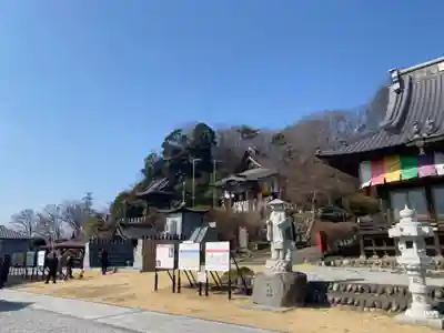 埼玉厄除け開運大師・龍泉寺（切り絵御朱印発祥の寺）のその他建物