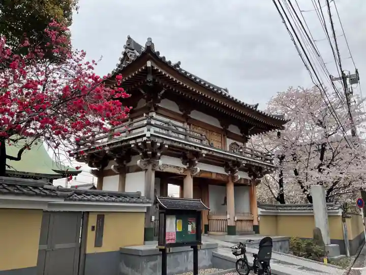 能満寺の山門・神門