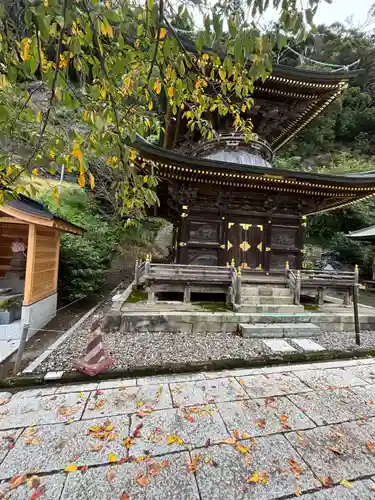 那古寺の塔