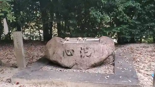 白鳥神社の手水