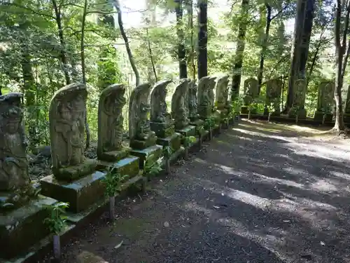 葭原観音堂の建物その他