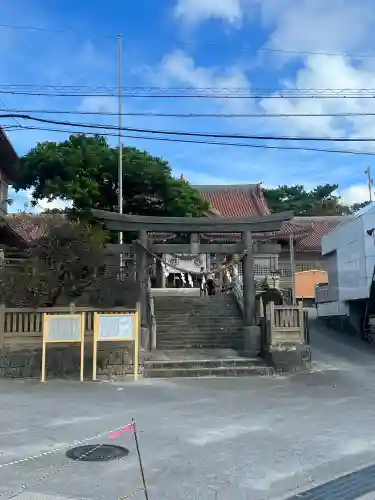 普天満宮の{uncategorized: "未分類", other: "その他", undefined: "問題あり", building: "その他建物", grave: "お墓", sacred_gate: "鳥居", guardian: "狛犬", statue: "像", buddha: "仏像", history: "歴史", nature: "自然", garden: "庭園", animal: "動物", pagoda: "塔", temizu: "手水舎", mountain_gate: "山門・神門", sanctuary: "本殿・本堂", subordinate: "末社・摂社", art: "芸術", scenery: "景色", jizo: "地蔵", ema: "絵馬", goshuin: "御朱印", omikuji: "おみくじ", items: "授与品その他", amulet: "お守り", goshuincho: "御朱印帳", eats: "食事", festival: "お祭り", votive_dance: "神楽", shichigosan: "七五三参", wedding: "結婚式", experience: "体験その他", initially: "初詣", around: "周辺", anti_infection: "感染症対策"}