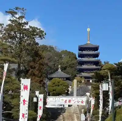 中山寺の{uncategorized: "未分類", other: "その他", undefined: "問題あり", building: "その他建物", grave: "お墓", sacred_gate: "鳥居", guardian: "狛犬", statue: "像", buddha: "仏像", history: "歴史", nature: "自然", garden: "庭園", animal: "動物", pagoda: "塔", temizu: "手水舎", mountain_gate: "山門・神門", sanctuary: "本殿・本堂", subordinate: "末社・摂社", art: "芸術", scenery: "景色", jizo: "地蔵", ema: "絵馬", goshuin: "御朱印", omikuji: "おみくじ", items: "授与品その他", amulet: "お守り", goshuincho: "御朱印帳", eats: "食事", festival: "お祭り", votive_dance: "神楽", shichigosan: "七五三参", wedding: "結婚式", experience: "体験その他", initially: "初詣", around: "周辺", anti_infection: "感染症対策"}