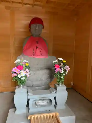 赤門の寺　法蔵寺の地蔵