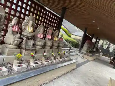 八事山 興正寺の地蔵