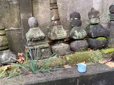 岩窟不動尊（巌窟不動尊／窟堂不動尊／窟堂／岩屋堂）の塔