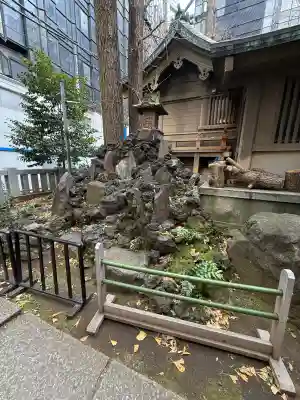 稲荷鬼王神社の{uncategorized: "未分類", other: "その他", undefined: "問題あり", building: "その他建物", grave: "お墓", sacred_gate: "鳥居", guardian: "狛犬", statue: "像", buddha: "仏像", history: "歴史", nature: "自然", garden: "庭園", animal: "動物", pagoda: "塔", temizu: "手水舎", mountain_gate: "山門・神門", sanctuary: "本殿・本堂", subordinate: "末社・摂社", art: "芸術", scenery: "景色", jizo: "地蔵", ema: "絵馬", goshuin: "御朱印", omikuji: "おみくじ", items: "授与品その他", amulet: "お守り", goshuincho: "御朱印帳", eats: "食事", festival: "お祭り", votive_dance: "神楽", shichigosan: "七五三参", wedding: "結婚式", experience: "体験その他", initially: "初詣", around: "周辺", anti_infection: "感染症対策"}
