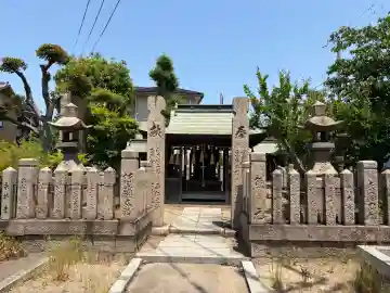 御幸岩神社の{uncategorized: "未分類", other: "その他", undefined: "問題あり", building: "その他建物", grave: "お墓", sacred_gate: "鳥居", guardian: "狛犬", statue: "像", buddha: "仏像", history: "歴史", nature: "自然", garden: "庭園", animal: "動物", pagoda: "塔", temizu: "手水舎", mountain_gate: "山門・神門", sanctuary: "本殿・本堂", subordinate: "末社・摂社", art: "芸術", scenery: "景色", jizo: "地蔵", ema: "絵馬", goshuin: "御朱印", omikuji: "おみくじ", items: "授与品その他", amulet: "お守り", goshuincho: "御朱印帳", eats: "食事", festival: "お祭り", votive_dance: "神楽", shichigosan: "七五三参", wedding: "結婚式", experience: "体験その他", initially: "初詣", around: "周辺", anti_infection: "感染症対策"}
