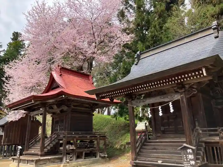 烏帽子山八幡宮(山形県)