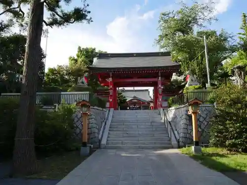 東伏見稲荷神社の山門・神門