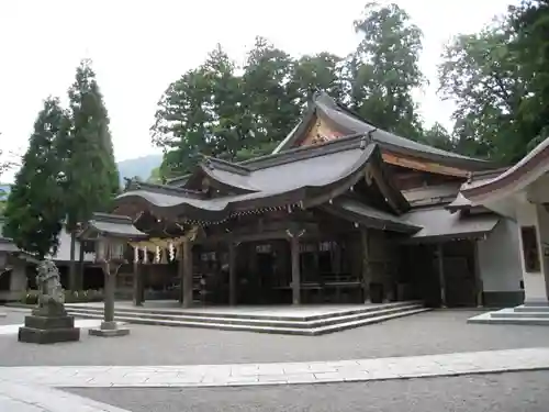 白山比咩神社の本殿・本堂