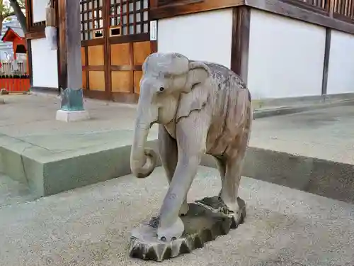 兵庫住吉神社の像