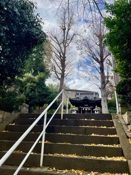 八杉神社の{uncategorized: "未分類", other: "その他", undefined: "問題あり", building: "その他建物", grave: "お墓", sacred_gate: "鳥居", guardian: "狛犬", statue: "像", buddha: "仏像", history: "歴史", nature: "自然", garden: "庭園", animal: "動物", pagoda: "塔", temizu: "手水舎", mountain_gate: "山門・神門", sanctuary: "本殿・本堂", subordinate: "末社・摂社", art: "芸術", scenery: "景色", jizo: "地蔵", ema: "絵馬", goshuin: "御朱印", omikuji: "おみくじ", items: "授与品その他", amulet: "お守り", goshuincho: "御朱印帳", eats: "食事", festival: "お祭り", votive_dance: "神楽", shichigosan: "七五三参", wedding: "結婚式", experience: "体験その他", initially: "初詣", around: "周辺", anti_infection: "感染症対策"}