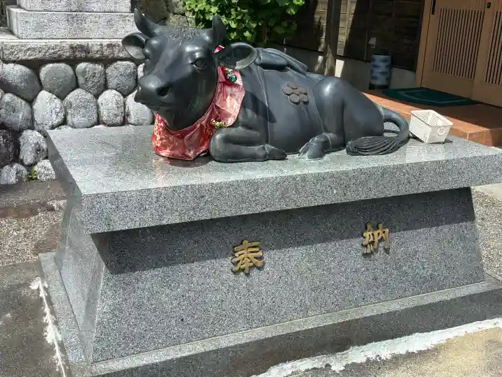 谷崎天神社の{uncategorized: "未分類", other: "その他", undefined: "問題あり", building: "その他建物", grave: "お墓", sacred_gate: "鳥居", guardian: "狛犬", statue: "像", buddha: "仏像", history: "歴史", nature: "自然", garden: "庭園", animal: "動物", pagoda: "塔", temizu: "手水舎", mountain_gate: "山門・神門", sanctuary: "本殿・本堂", subordinate: "末社・摂社", art: "芸術", scenery: "景色", jizo: "地蔵", ema: "絵馬", goshuin: "御朱印", omikuji: "おみくじ", items: "授与品その他", amulet: "お守り", goshuincho: "御朱印帳", eats: "食事", festival: "お祭り", votive_dance: "神楽", shichigosan: "七五三参", wedding: "結婚式", experience: "体験その他", initially: "初詣", around: "周辺", anti_infection: "感染症対策"}