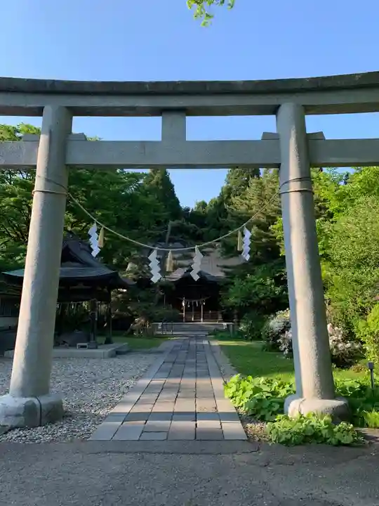 彌高神社の鳥居