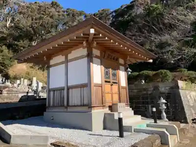 頼忠寺の本殿・本堂